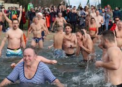 Neujahrsschwimmen 2024 In Jena 09